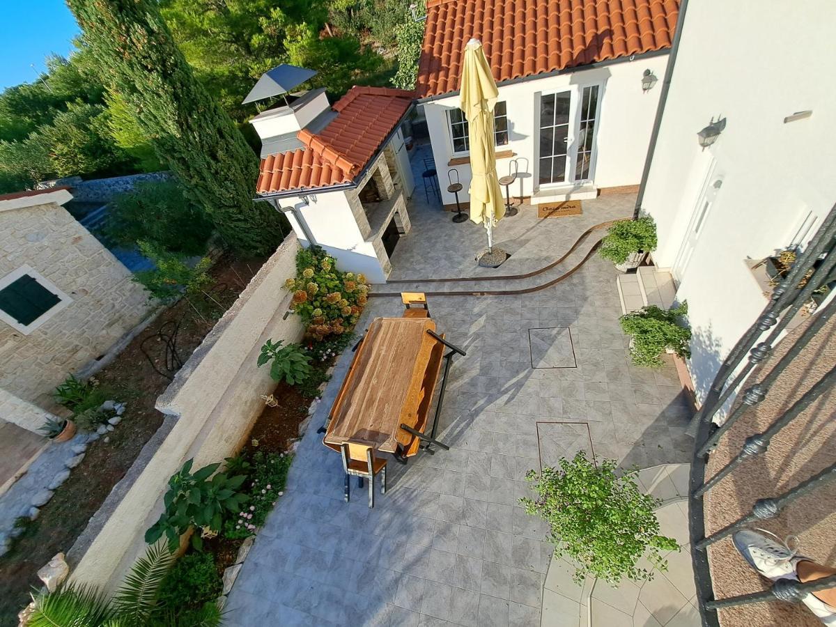 Apartment Oaza Mira Tribalj Buitenkant foto